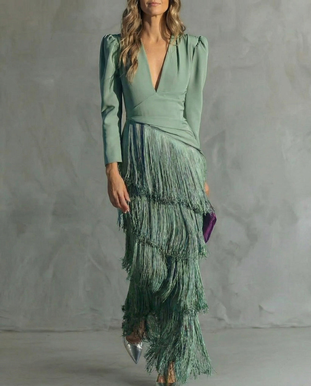 Chiara | Elegante vestido con mangas con flecos