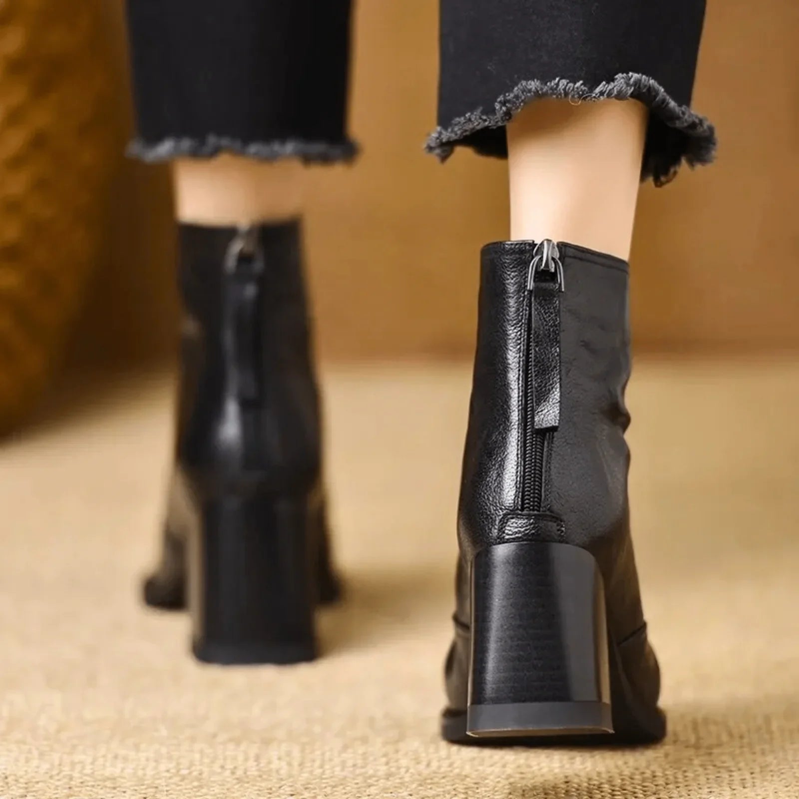 Claudia | Botines de lujo de tacón medio